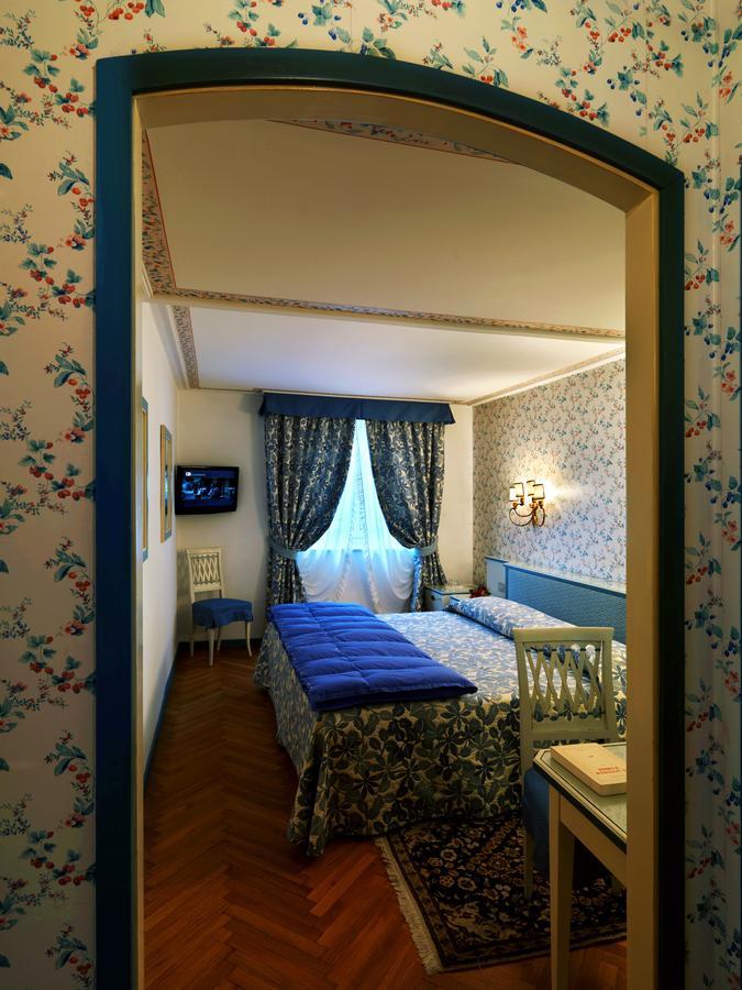 Hotel De La Poste Cortina d'Ampezzo Zimmer foto